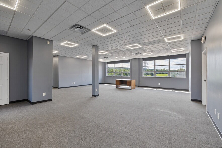 More Photos Of 65 Ramapo Valley Rd, Mahwah Unknown For Lease