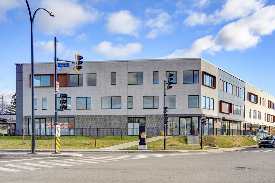 More Photos Of 12421 Boul Lacordaire, Montréal Medical For Sale