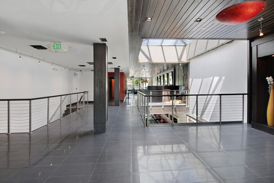 More Photos Of 1542 Washington Ave, Miami Beach Restaurant For Sale