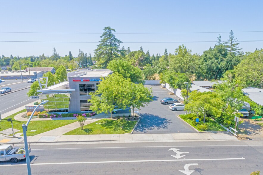 More Photos Of 7141 Fair Oaks Blvd, Carmichael Medical For Sale