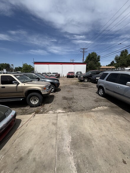 More Photos Of 4732 S Broadway St, Englewood Auto Dealership For Lease