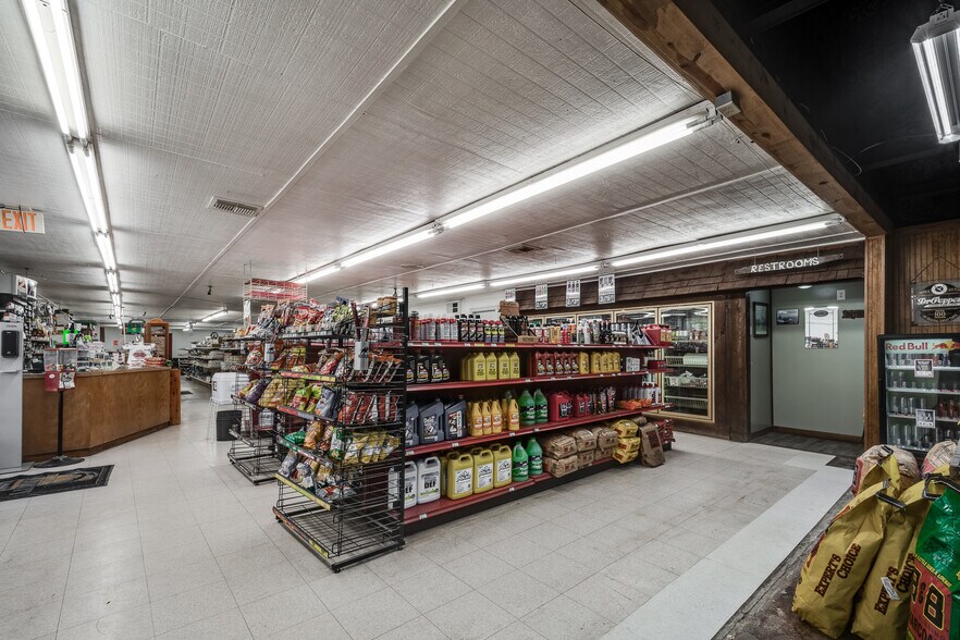 More Photos Of 17186 Highway 321, Dayton Storefront Retail Office For Sale