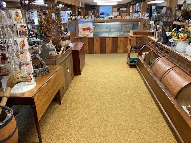 More Photos Of 540 North St, Green Lake Storefront Retail Residential For Sale