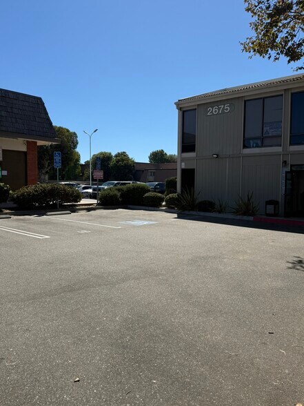 More Photos Of 2675 N Ventura Rd, Port Hueneme General Retail For Lease