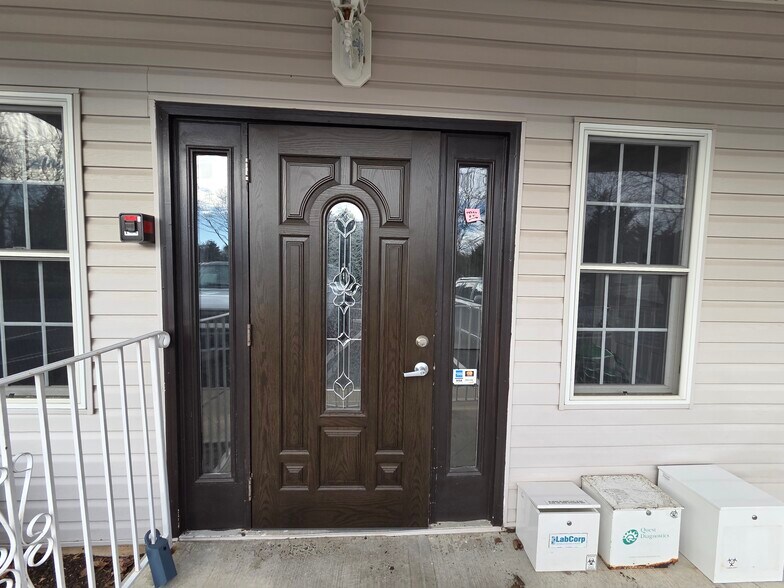 More Photos Of 551 Newman Springs Rd, Lincroft Office Residential For Lease