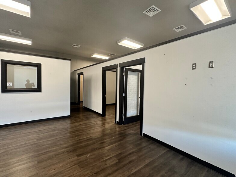 More Photos Of 8218 Pacific Ave, Tacoma Freestanding For Lease