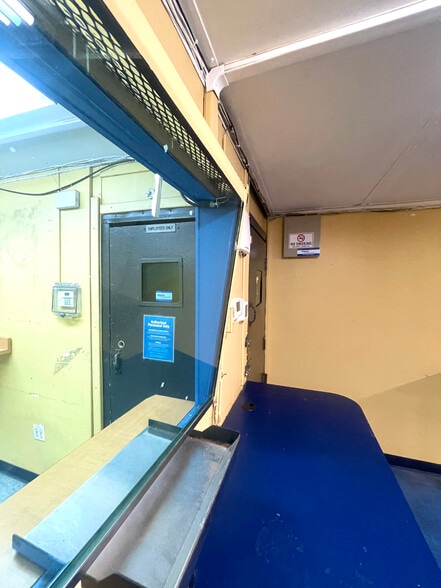 More Photos Of 359 Nostrand Ave, Brooklyn Office For Lease