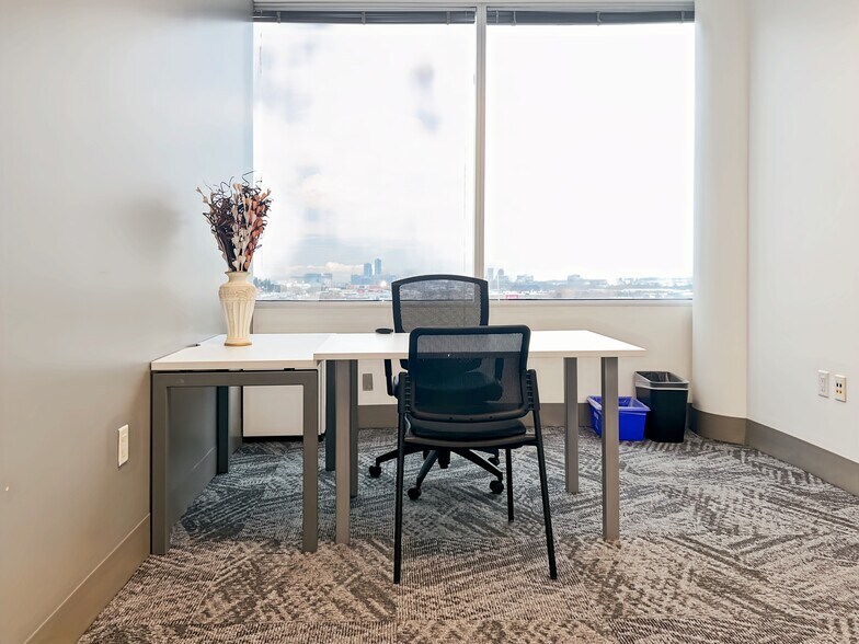 More Photos Of 675 Cochrane Dr, Markham Coworking Space