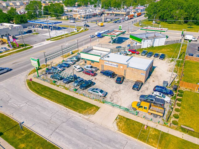 More Photos Of 7948 W 79th St, Bridgeview Auto Dealership For Sale