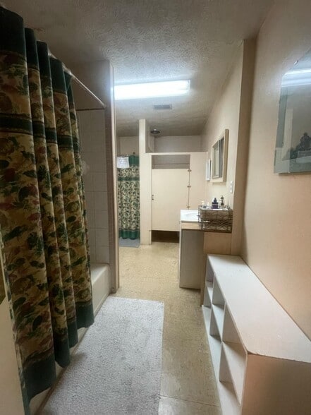 More Photos Of 3060 Bouldercrest Rd, Ellenwood Religious Facility For Sale