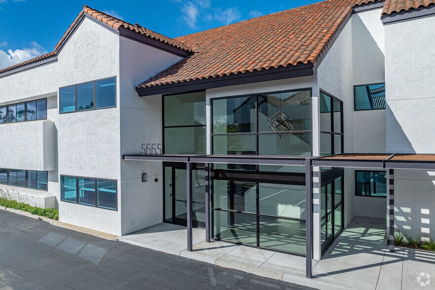 More Photos Of 5677 Oberlin Dr, San Diego Office For Sale