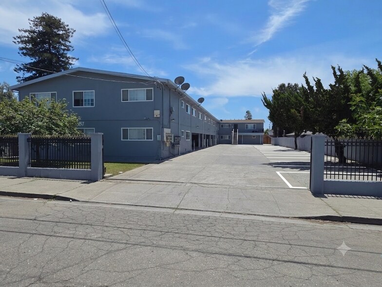 Primary Photo Of 257 Poplar Ave, Hayward Apartments For Sale