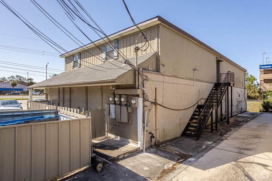 More Photos Of 1949-1955 Veterans Memorial Blvd, Metairie Office For Lease
