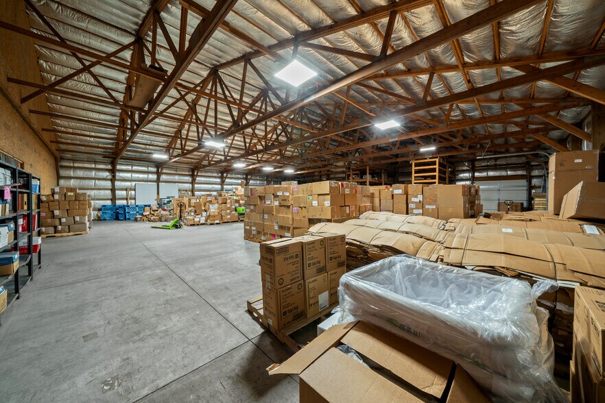 More Photos Of 130 Elizabeth Ln, Genoa City Industrial For Lease