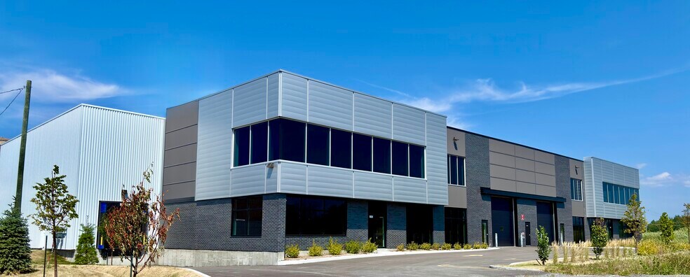 Primary Photo Of 100 Rue Robert-Mckenzie, Beauharnois Warehouse For Lease