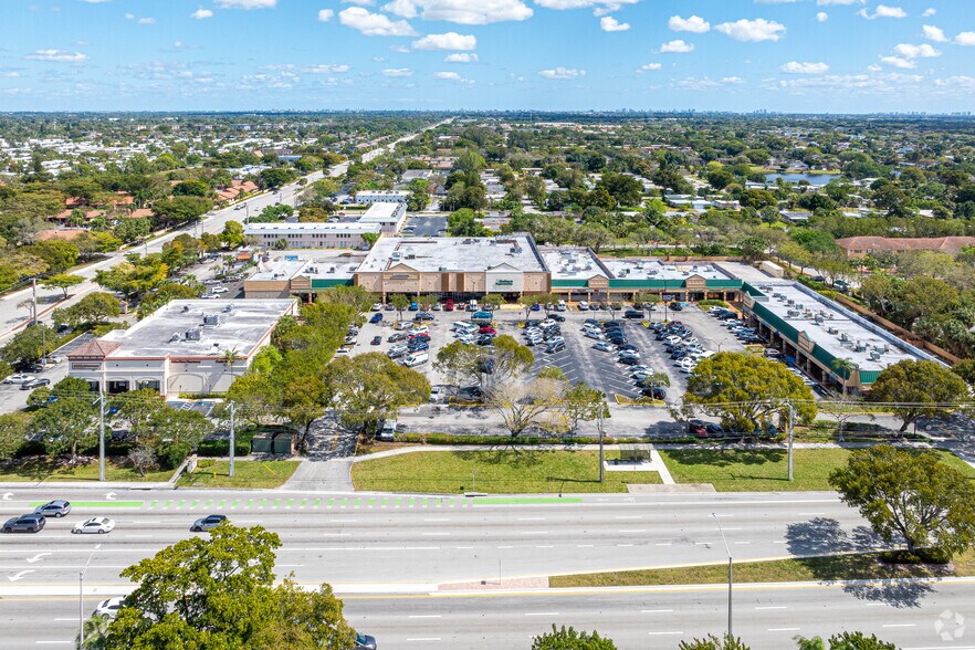 More Photos Of 6702-6900 N University Dr, Tamarac Unknown For Lease