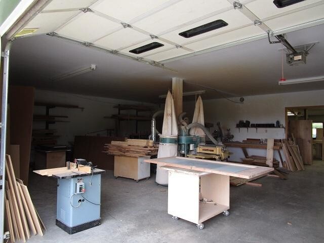 More Photos Of 634 N 7th St E, Chewelah Showroom For Sale