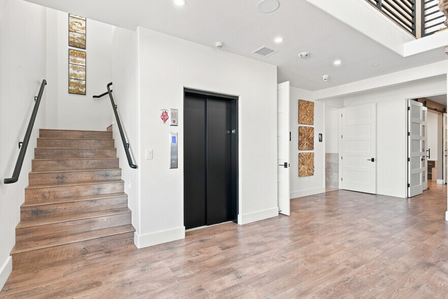 More Photos Of 2220 Taxi Way, Prescott Industrial For Sale