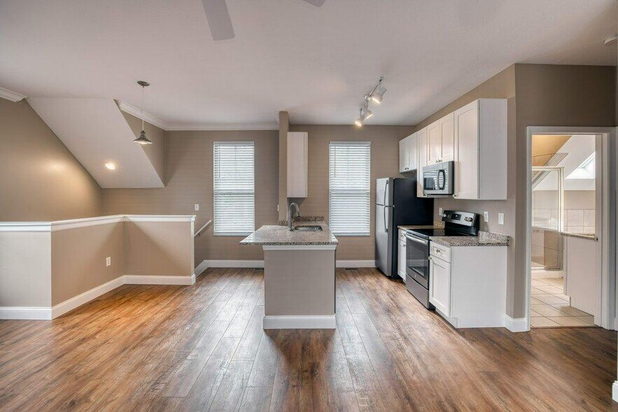 More Photos Of 1753-1791 Drayton Park Court, Columbus Multifamily For Sale
