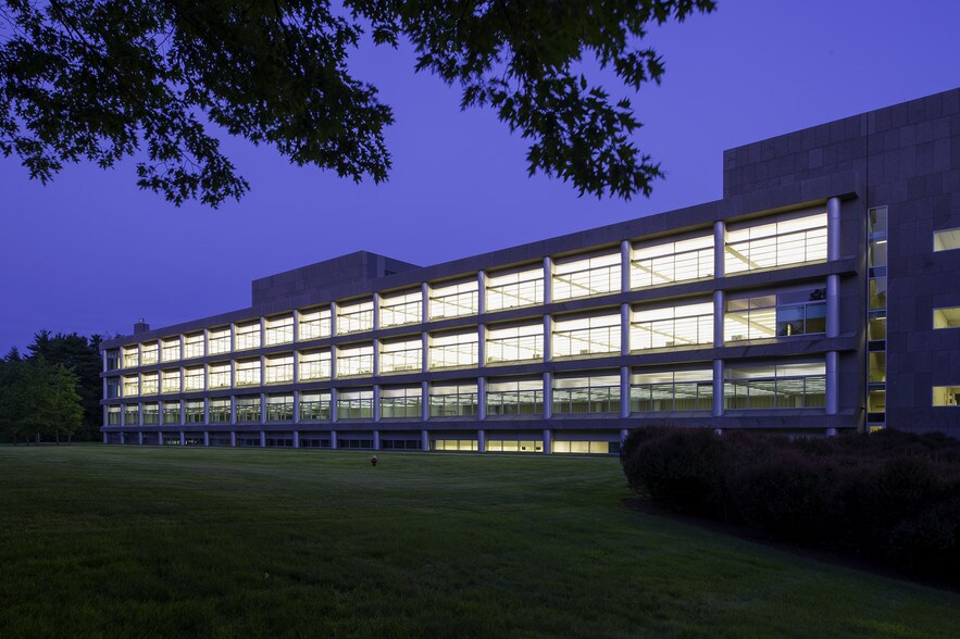 More Photos Of 1300 Hall Blvd, Bloomfield Medical For Lease
