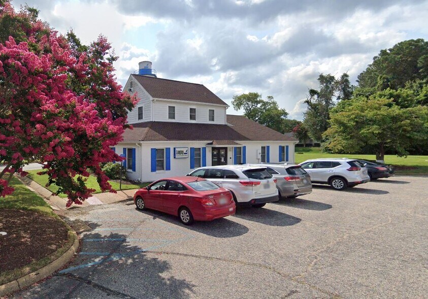 More Photos Of 3140 George Washington Memorial Hwy, Hayes Bank For Sale
