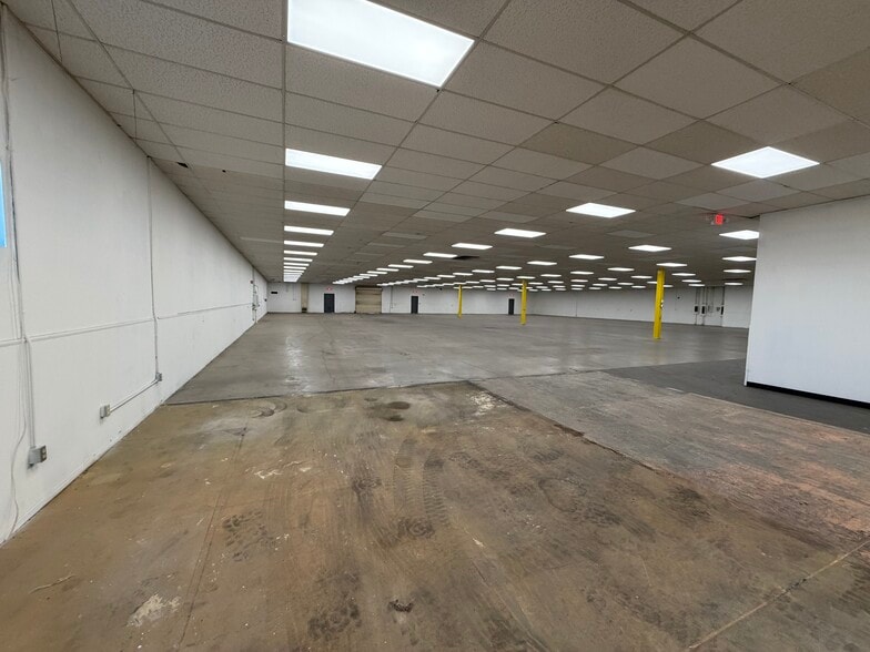 More Photos Of 3439 S 40th St, Phoenix Industrial For Sale