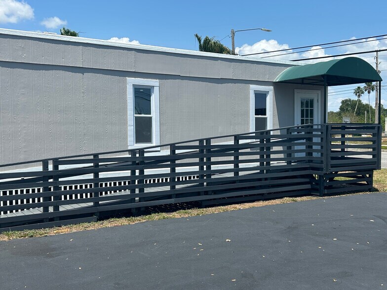 More Photos Of 9200 66th St, Pinellas Park Freestanding For Sale