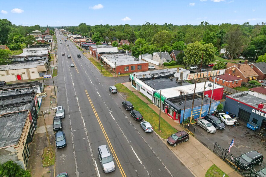 More Photos Of 16124 W 7 Mile Rd, Detroit Storefront For Sale