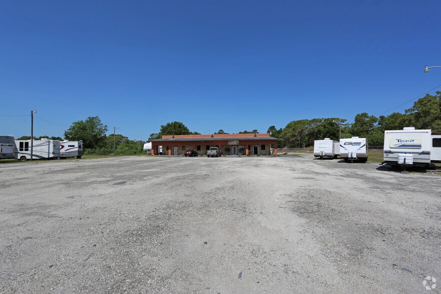 More Photos Of 5273 Treiman Blvd, Dade City Freestanding For Sale