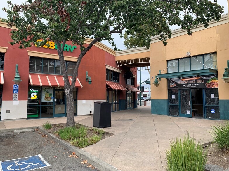 More Photos Of 22555 Mission Blvd, Hayward Unknown For Lease