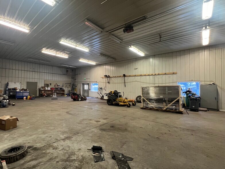 More Photos Of 3930 S US Highway 85 87, Colorado Springs Showroom For Sale