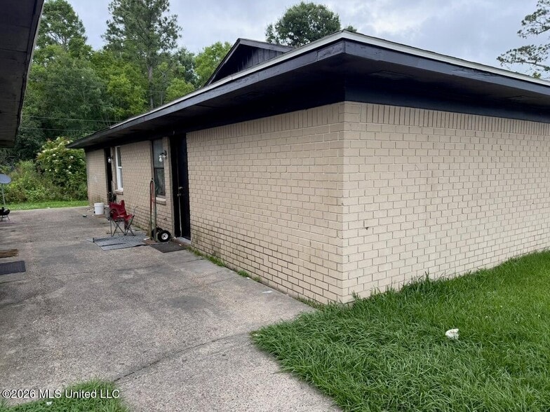 More Photos Of 5420 28th St, Gulfport Apartments For Sale