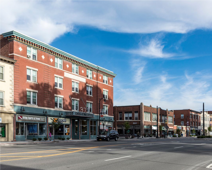 More Photos Of 20 Elm St, Pittsfield Medical For Sale