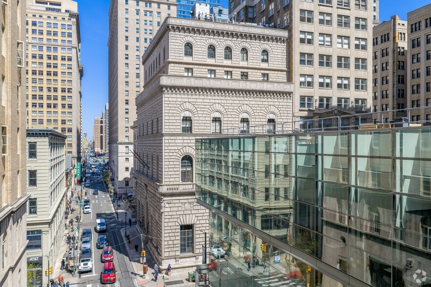 More Photos Of 1435-1441 Walnut St, Philadelphia Office For Lease
