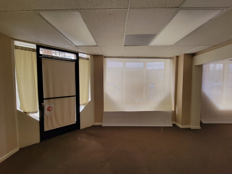 More Photos Of 409 Center St, Yuba City Storefront Retail Office For Lease
