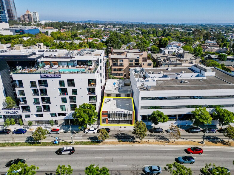 More Photos Of 10340 Santa Monica Blvd, Los Angeles Loft Creative Space For Lease
