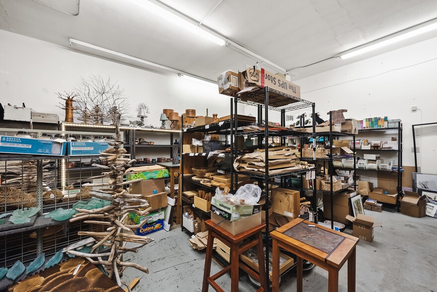 More Photos Of 611 Grand Ave, Saint Paul Storefront For Sale