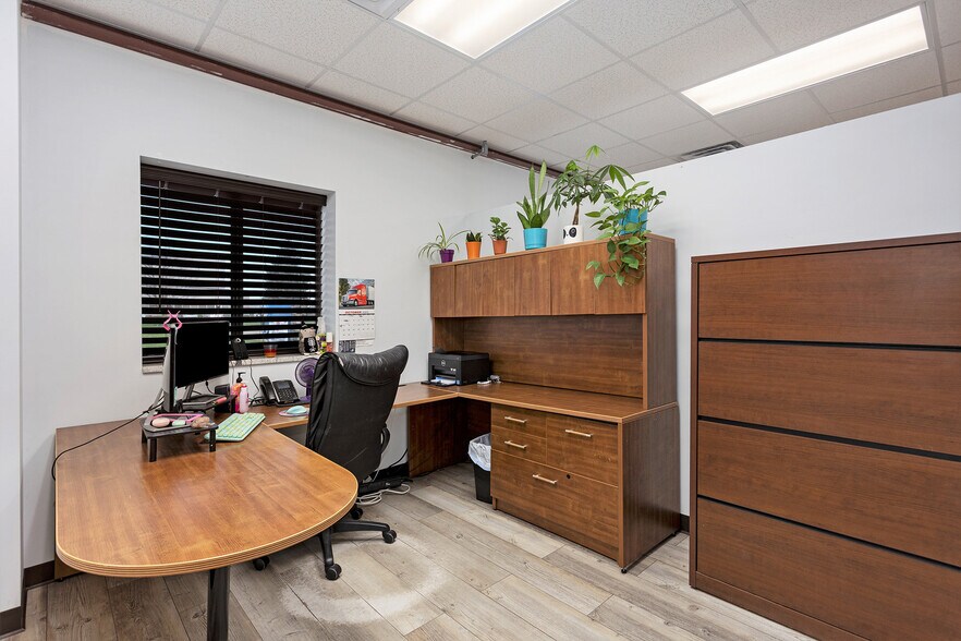 More Photos Of 7532 Clyde Park Ave SW, Byron Center Truck Terminal For Sale