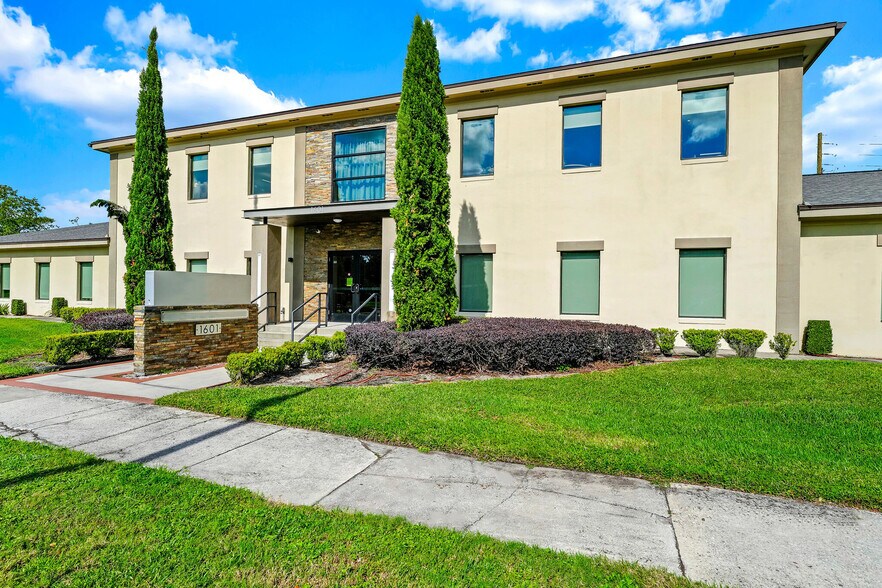 Primary Photo Of 1601 W Colonial Dr, Orlando Office For Lease