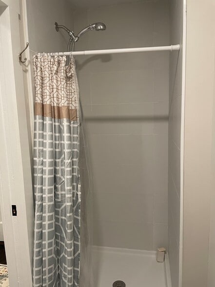 More Photos Of 9718 Dixie Hwy, Louisville Freestanding For Sale