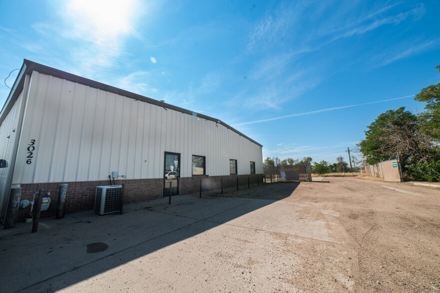 More Photos Of 3026 1st Ave, Greeley Warehouse For Lease