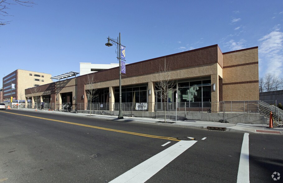 More Photos Of 755 Main St, Paterson General Retail For Sale