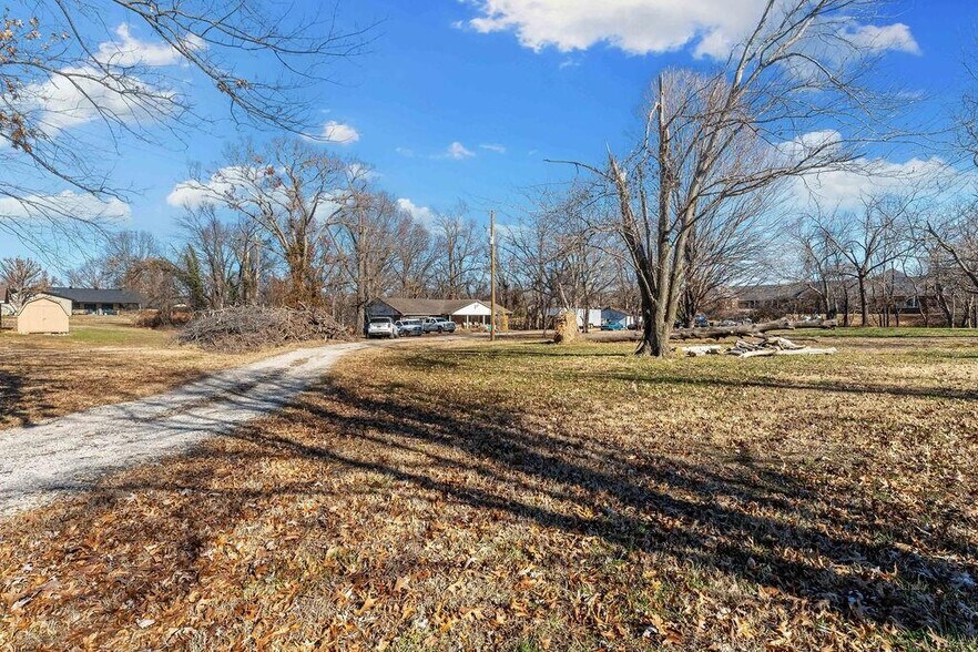 More Photos Of 804 NE J St, Bentonville Land For Sale
