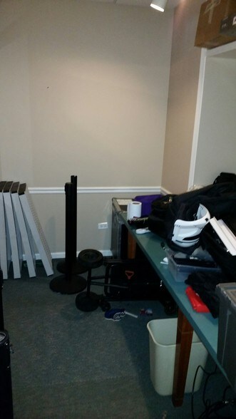 More Photos Of 9140 Broadway Ave, Brookfield Office For Sale