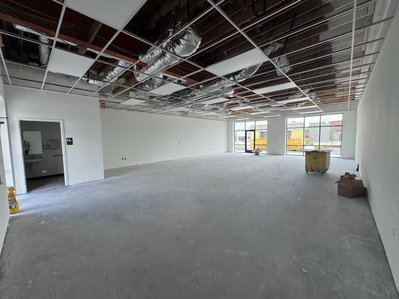 More Photos Of 420 Chaney Ave, Jacksonville Storefront For Lease