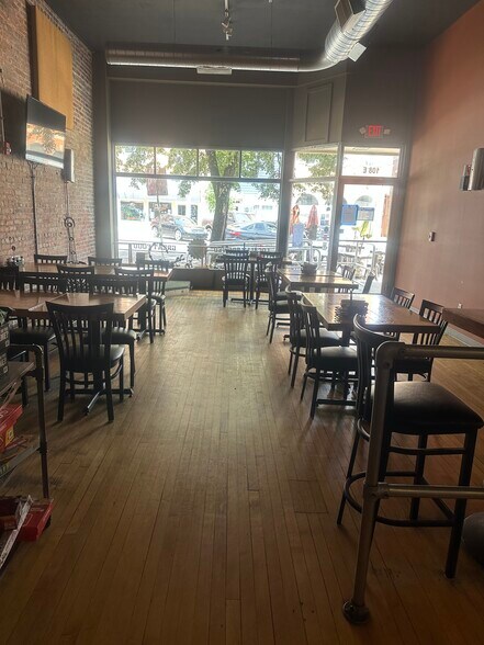More Photos Of 108 E 6th St, Bloomington Storefront Retail Residential For Lease