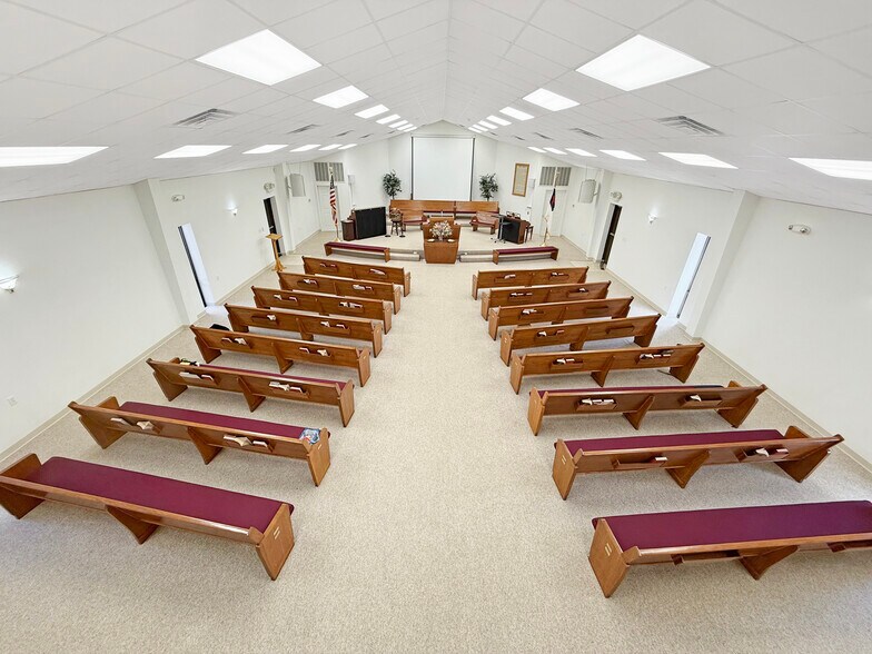 More Photos Of 1578 Hammond st, Hornbeck Religious Facility For Sale
