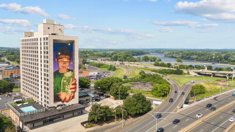 More Photos Of 50 Morgan St, Hartford Apartments For Sale