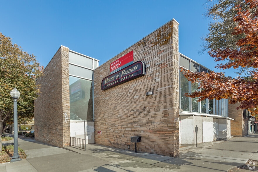 More Photos Of 2101 J St, Sacramento General Retail For Lease