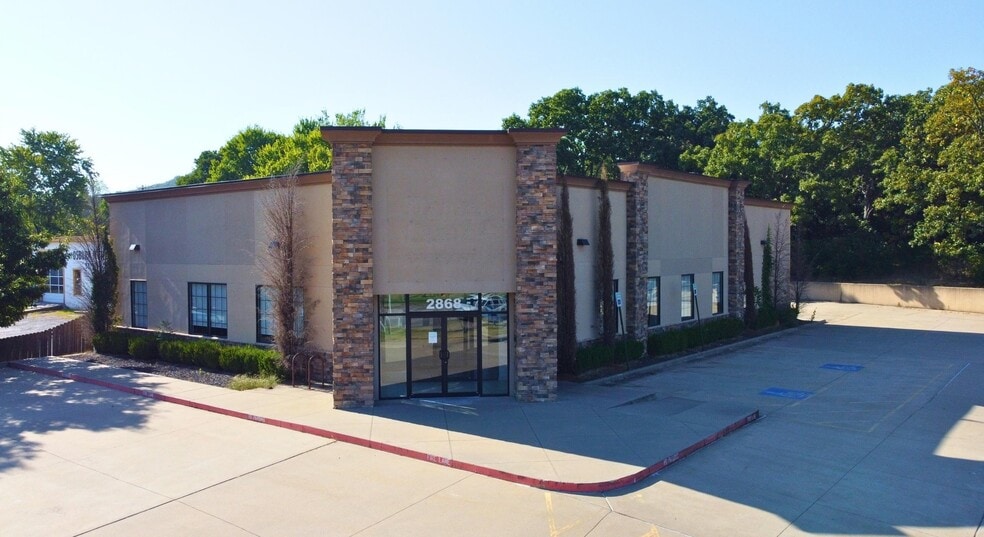 Primary Photo Of 2868 W Martin Luther King Blvd, Fayetteville Medical For Sale